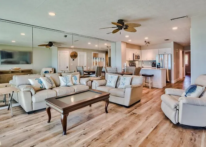 Seafarer, Gulf Front Condo, Right On The Beach